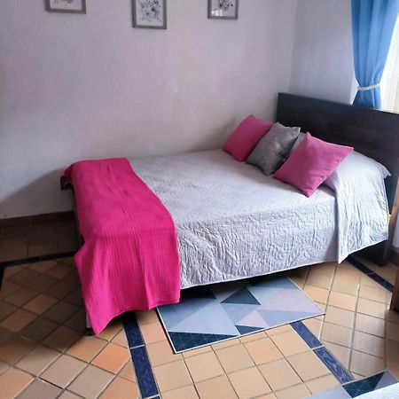 House Life Hotel La Calera Bagian luar foto