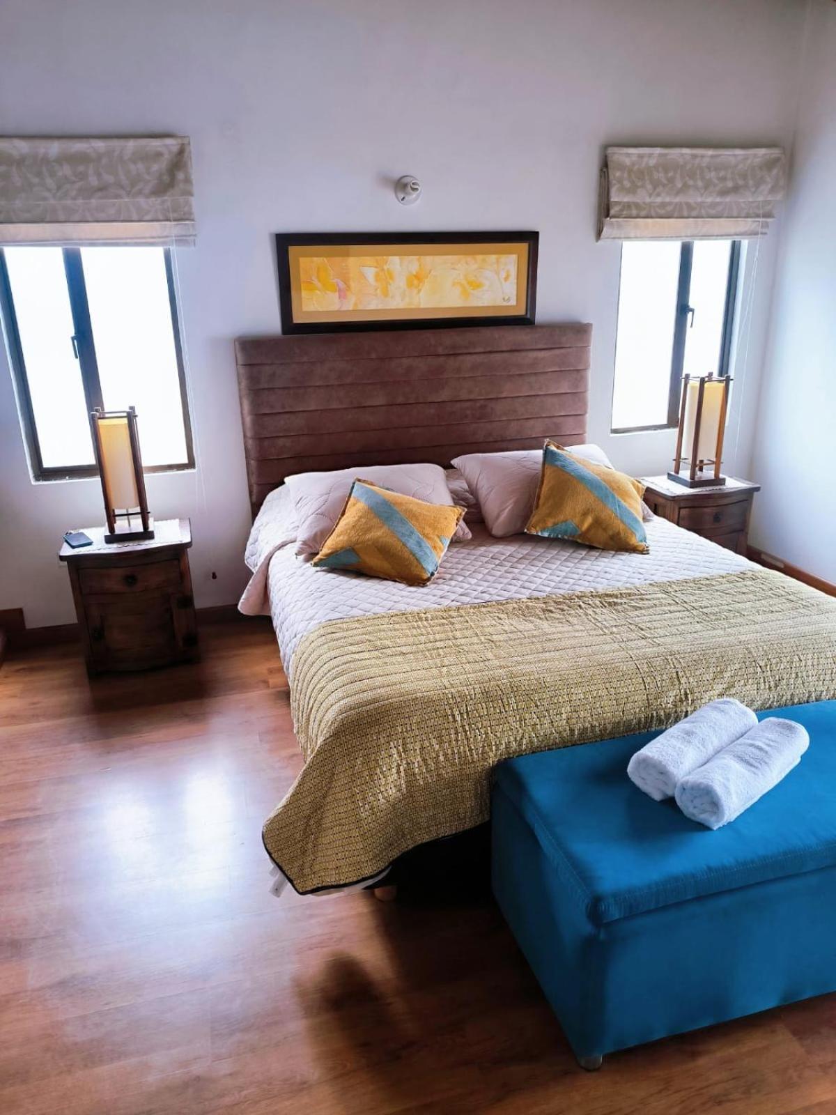House Life Hotel La Calera Bagian luar foto